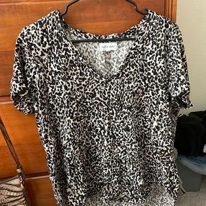 bella dahl cheetah tshirt